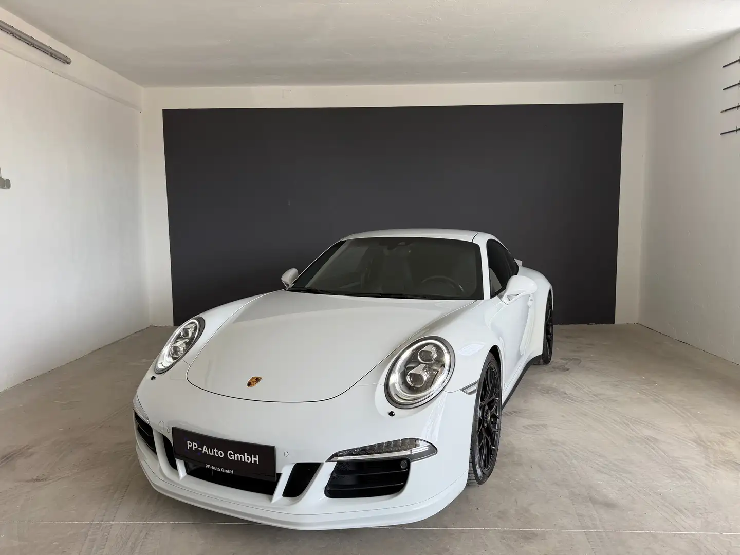 Porsche 991 Carrera GTS 991.1 Weiß - 2