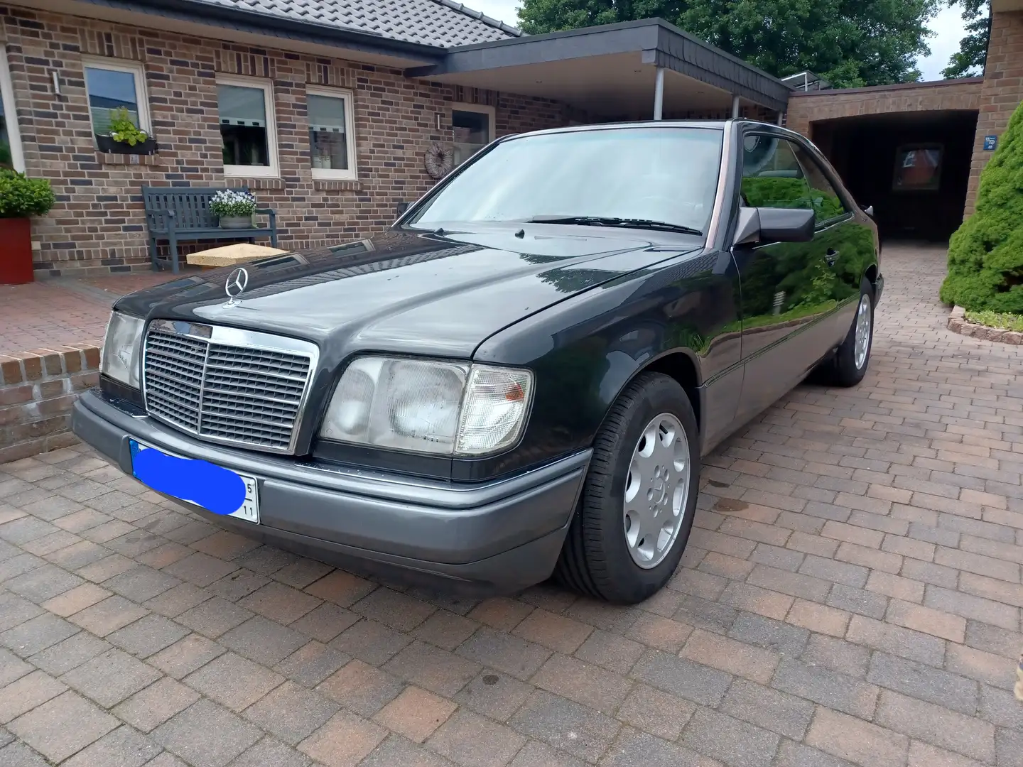 Mercedes-Benz E 220 E-Klasse C Negru - 1