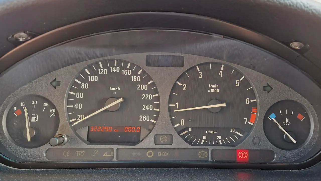 BMW 320i M50 conservato, foto 10