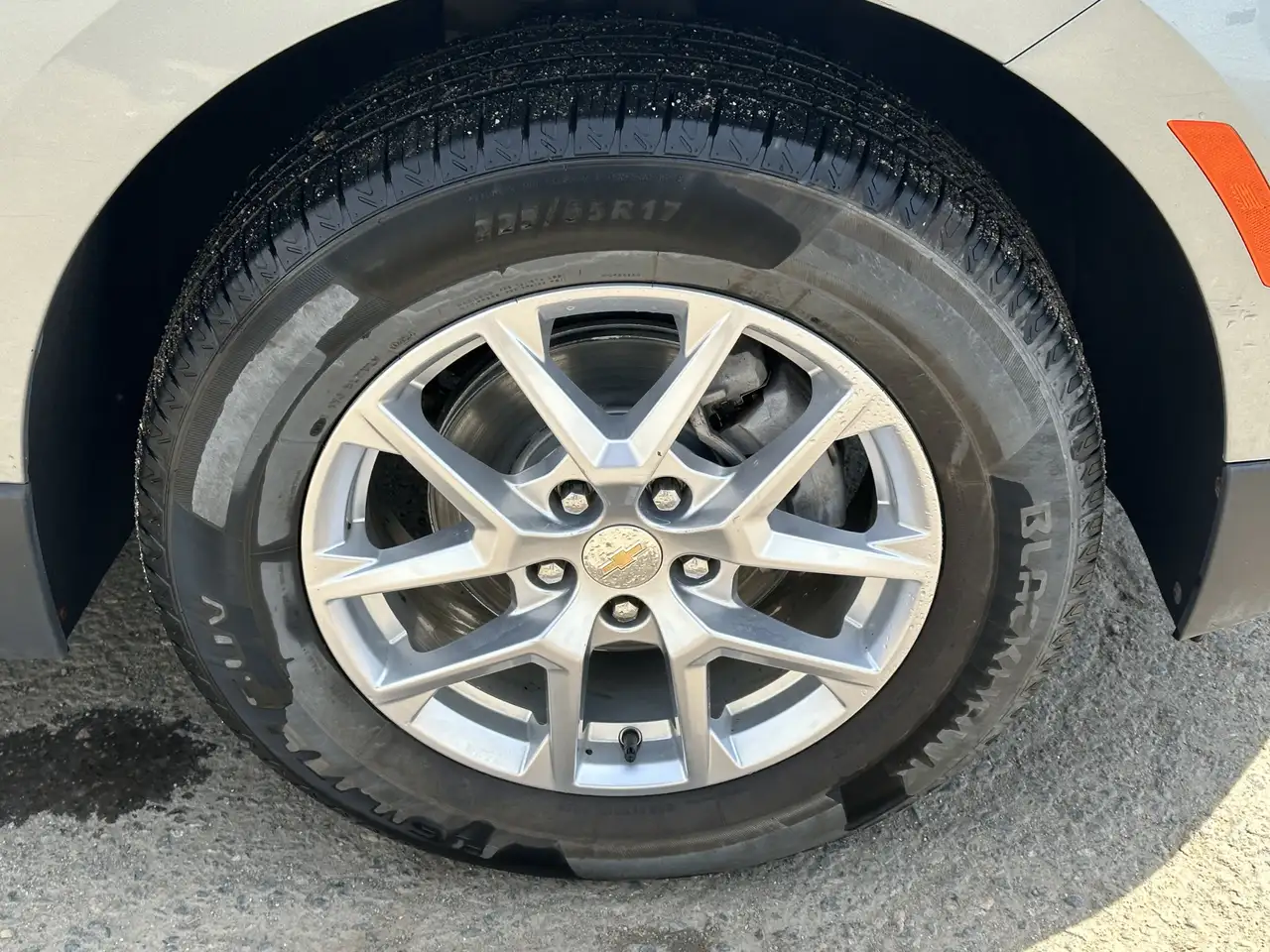 Chevrolet Equinox снимка Chevrolet Equinox