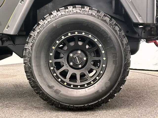 Jeep Wrangler view 15