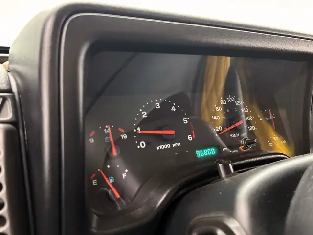 Jeep Wrangler view 26