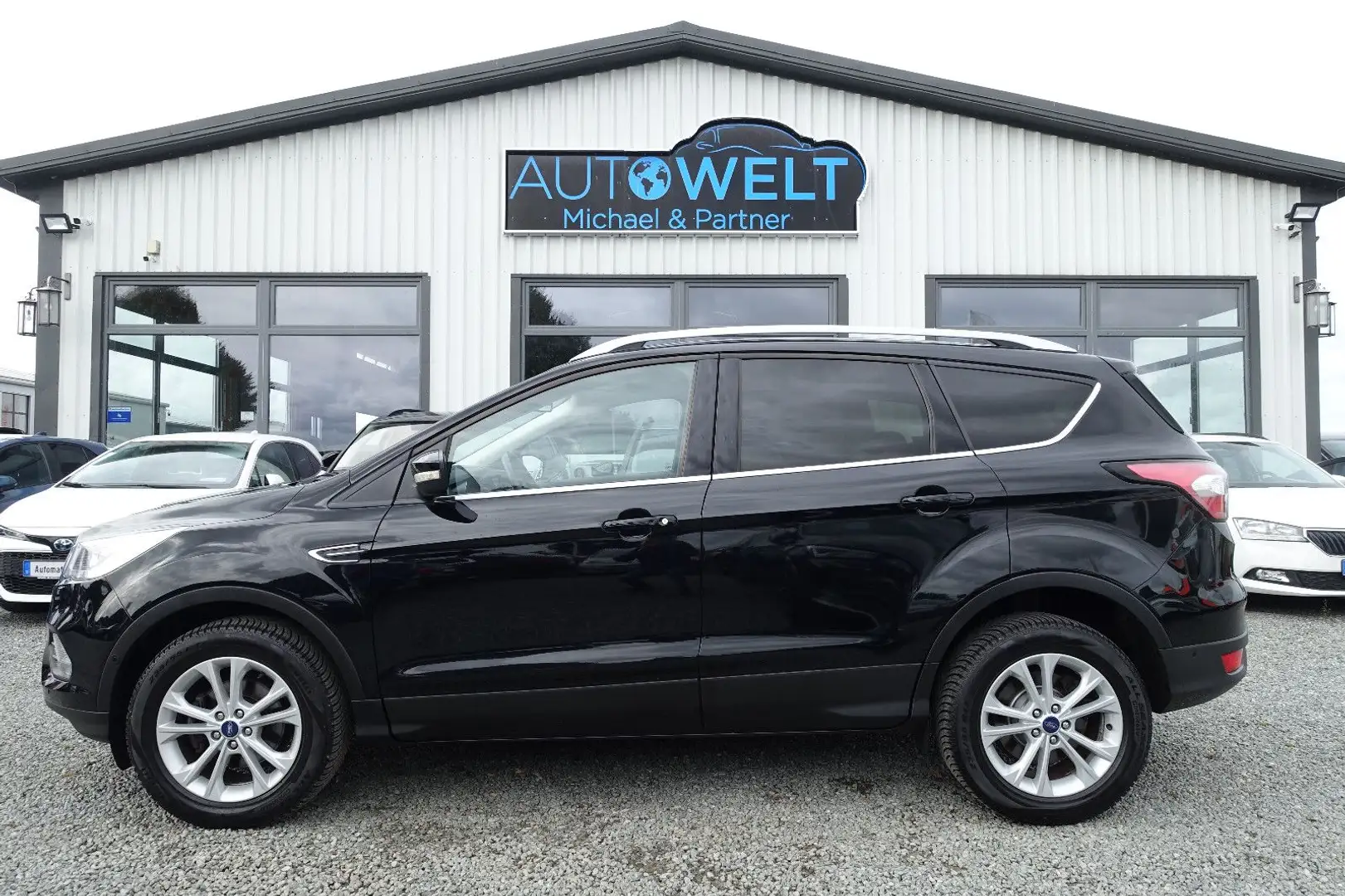 Ford Kuga 1.5 KAM LED APP NAV AHK Insp+Zahnr.Neu Schwarz - 1