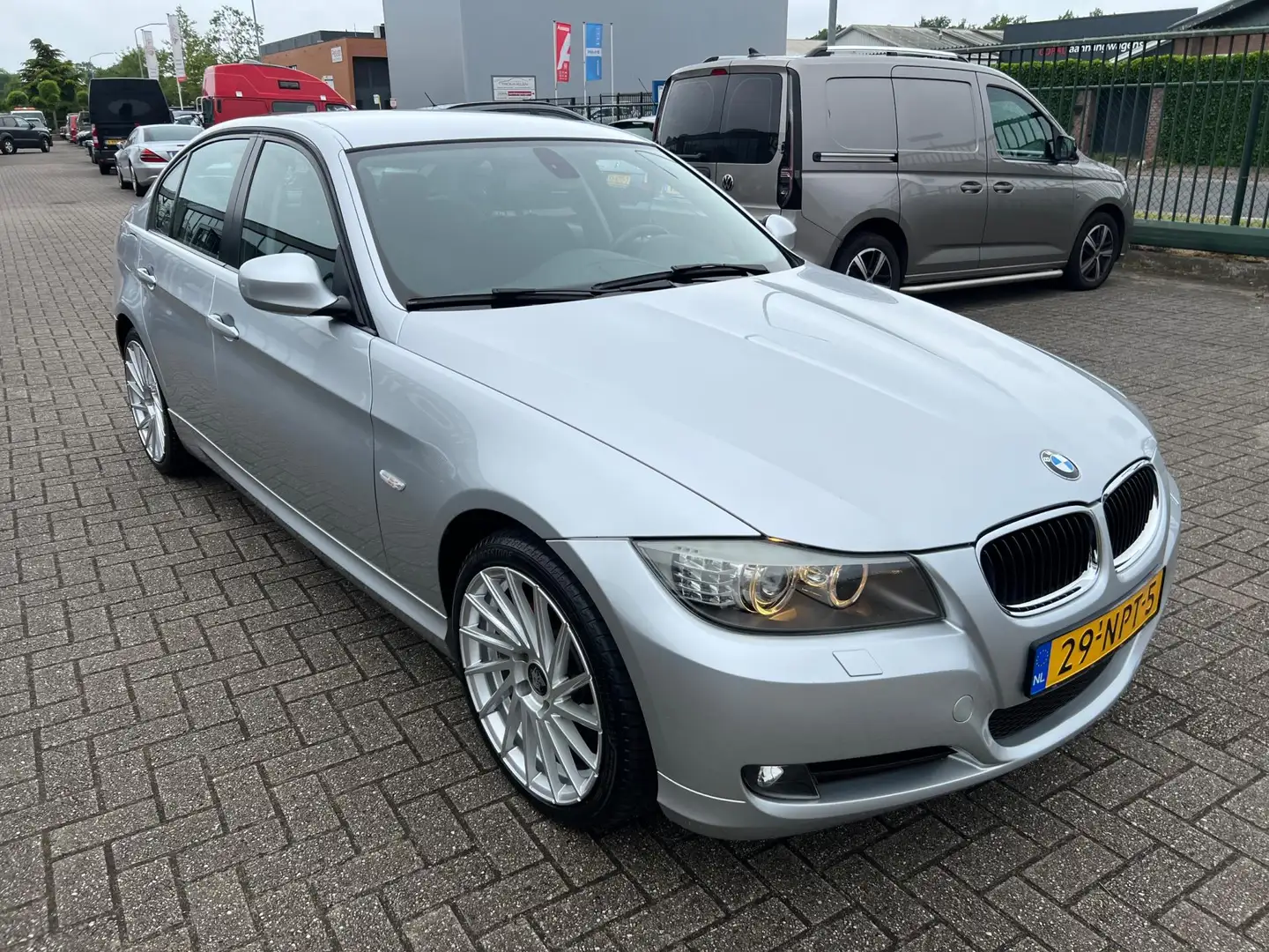 BMW 318 3-serie 318i Business Line Gris - 2