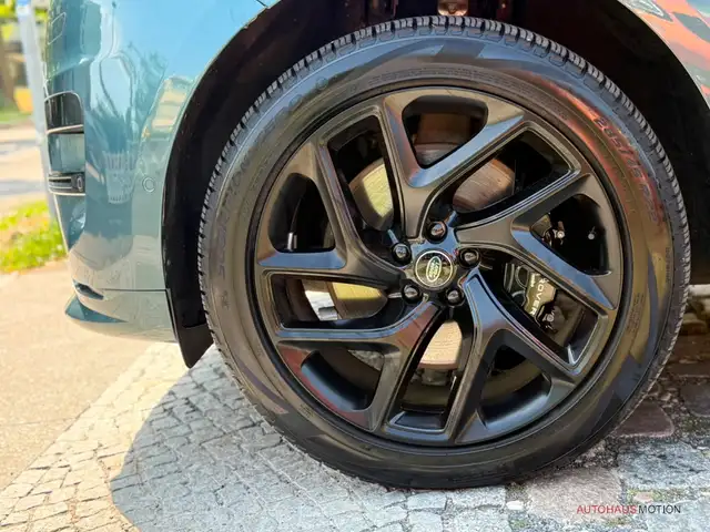 Land Rover Range Rover Sport view 11