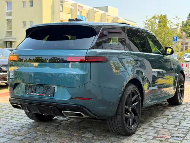 Land Rover Range Rover Sport view 5