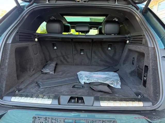 Land Rover Range Rover Sport view 7