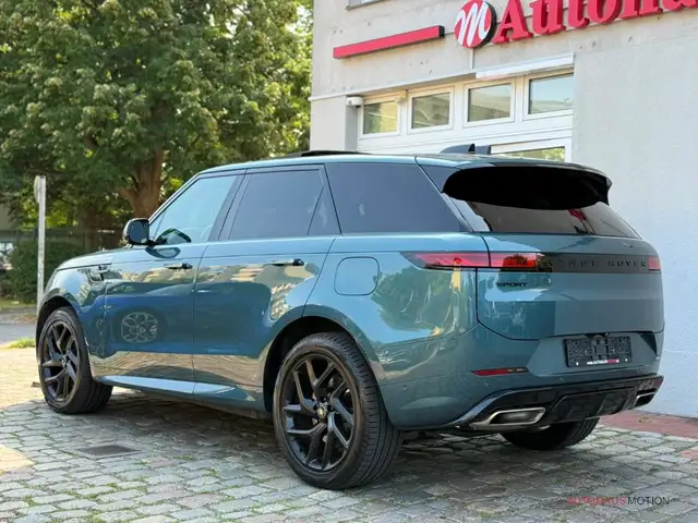 Land Rover Range Rover Sport view 8