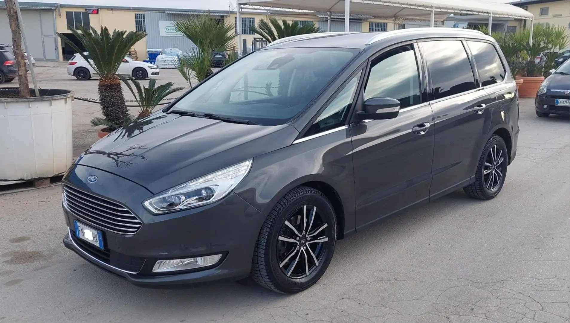Ford Galaxy Galaxy 2.0 tdci Titanium S&S Powershift 150 Cv Szürke - 1