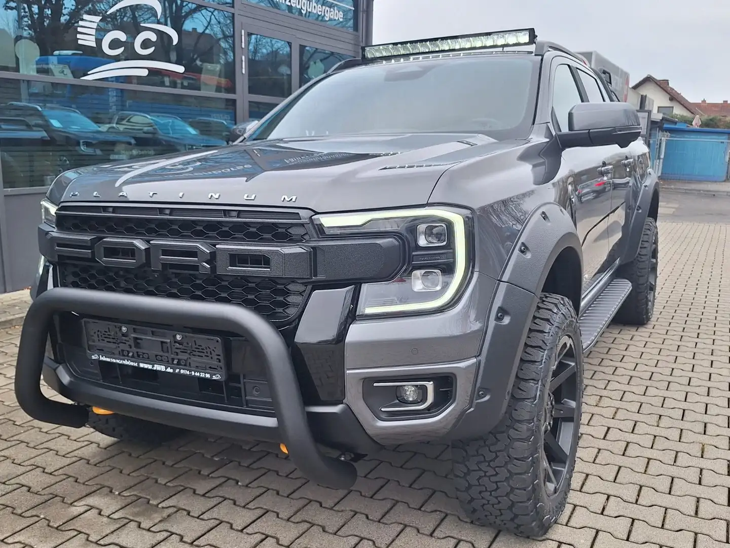 Ford Ranger Platinum 3,0d UMBAU Tech73 AHK Rollo Standhzg Zwart - 1