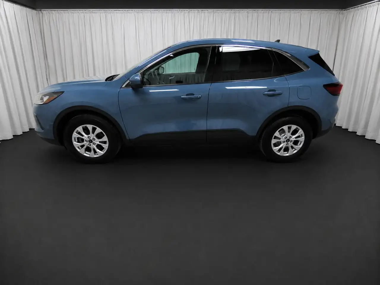 Ford Escape снимка Ford Escape
