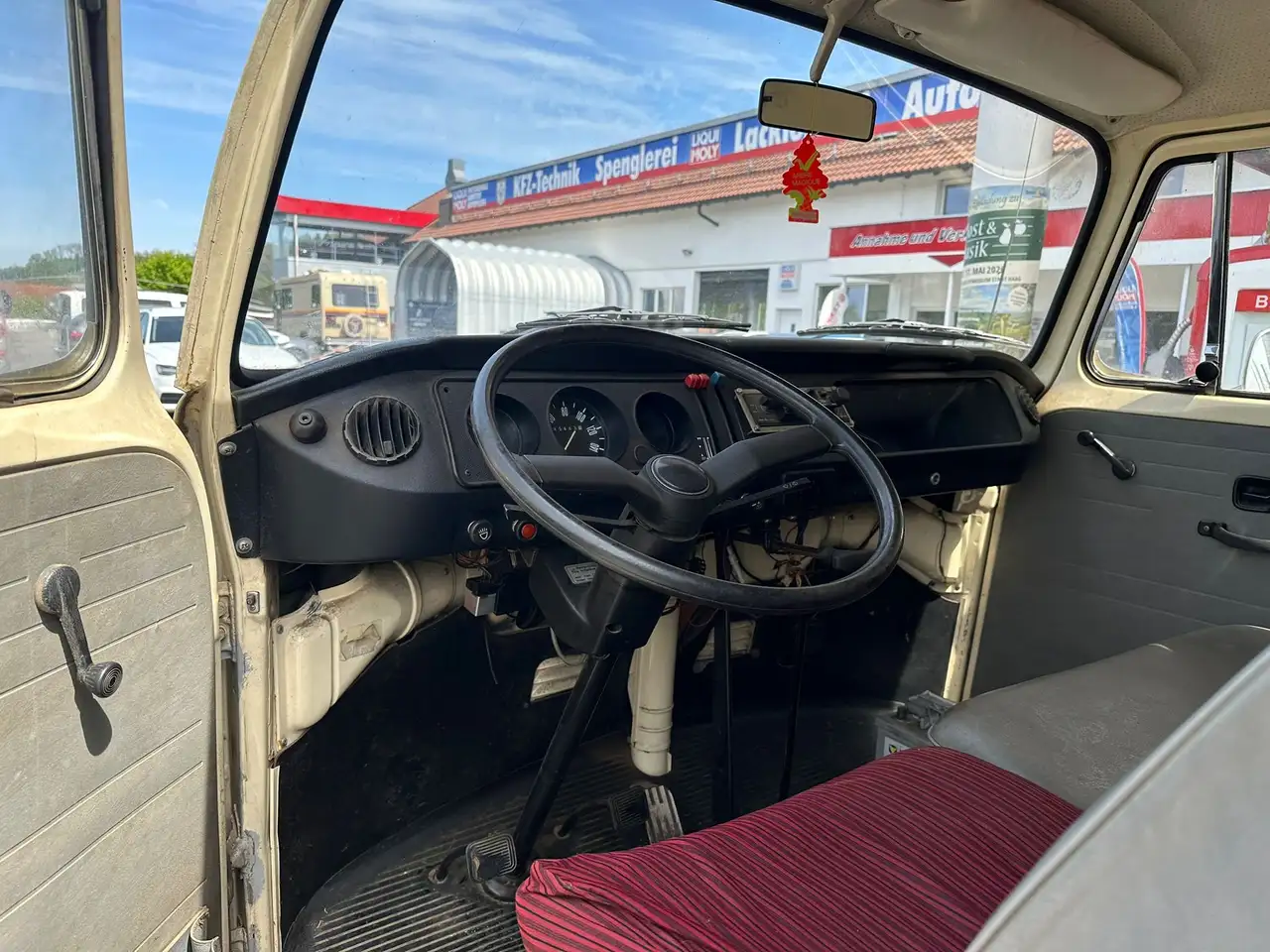 Volkswagen T2 Bus, foto 10