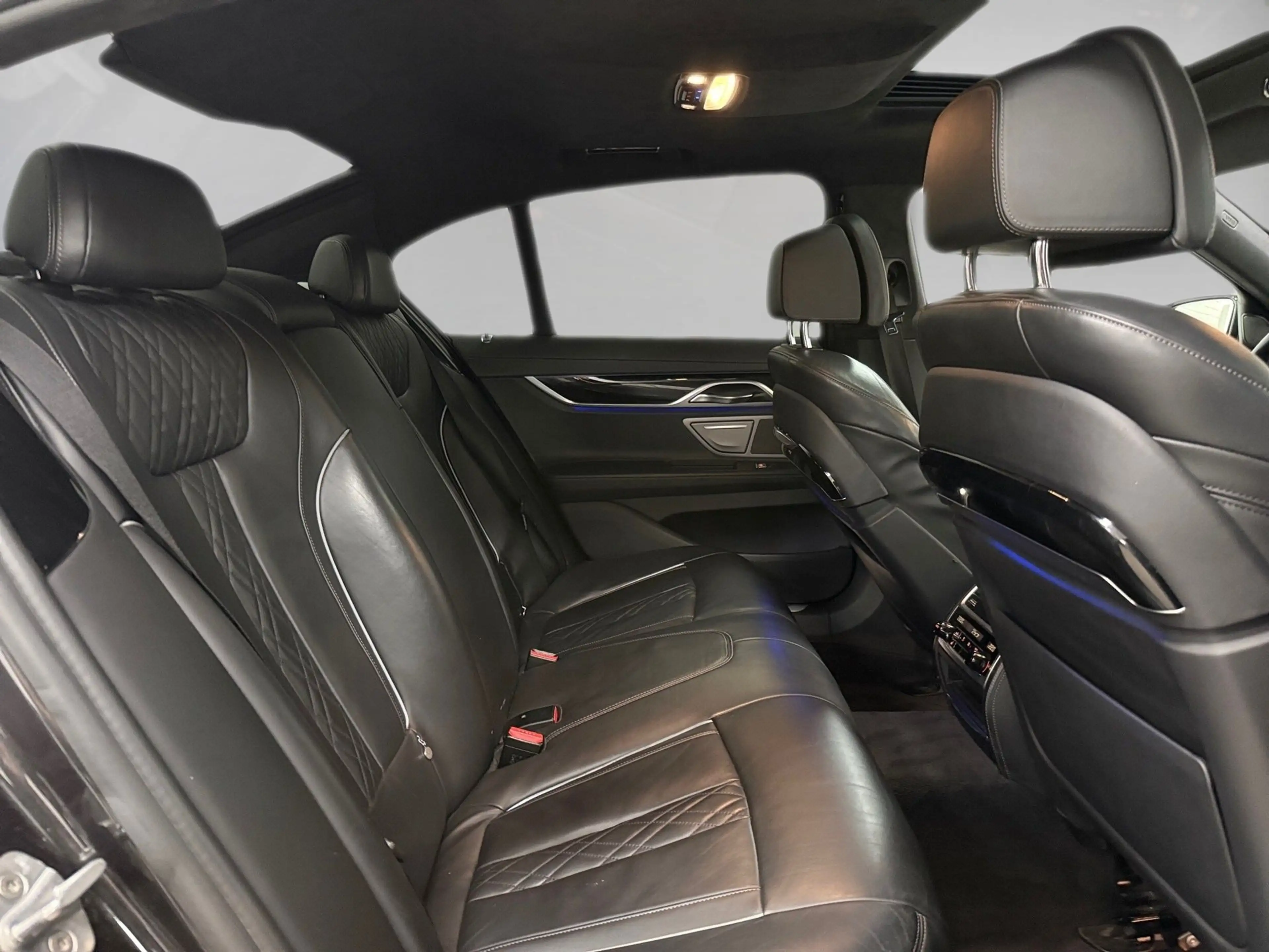 BMW 740 d xDrive*360*HUD*SOFTCL*ACC*MASSAGE*H&K* — photo 14