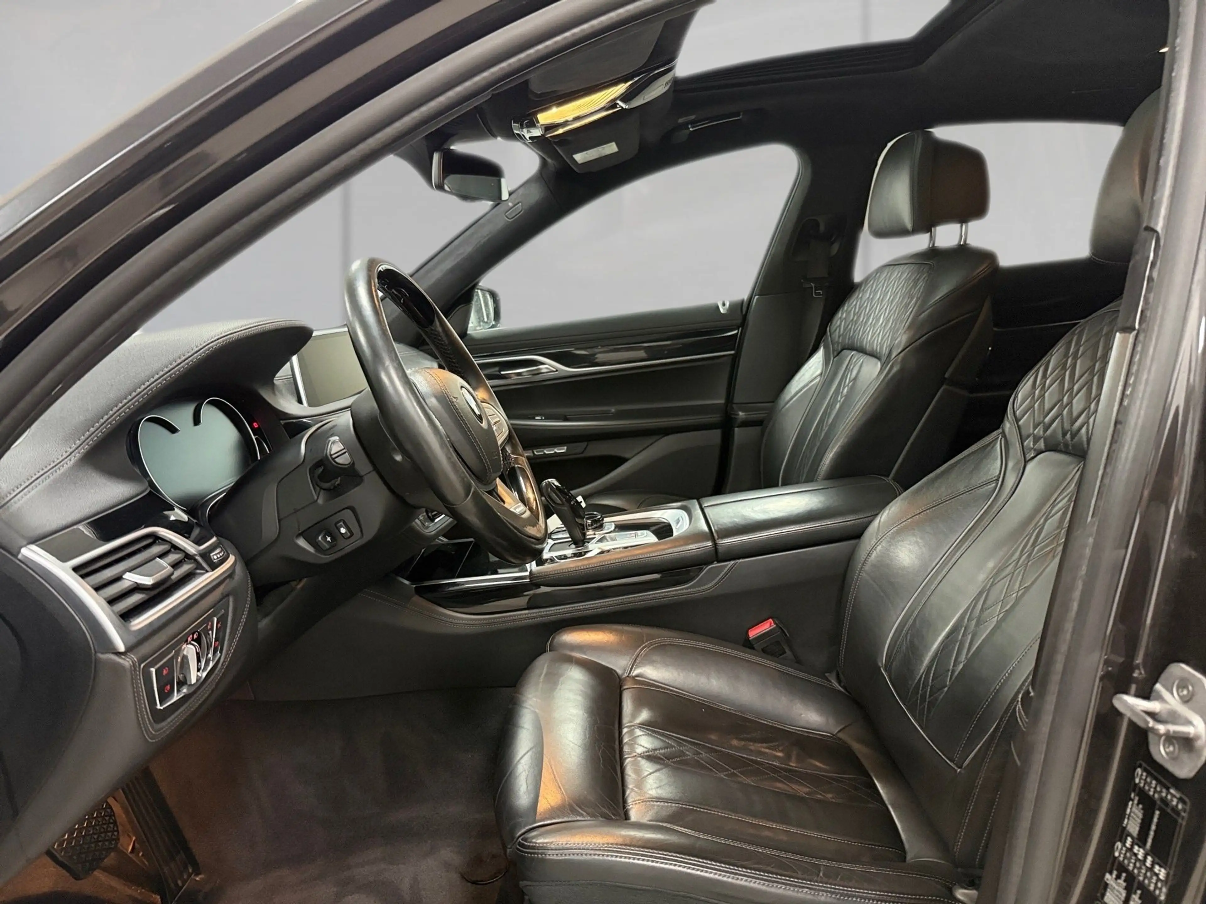 BMW 740 d xDrive*360*HUD*SOFTCL*ACC*MASSAGE*H&K* — photo 10