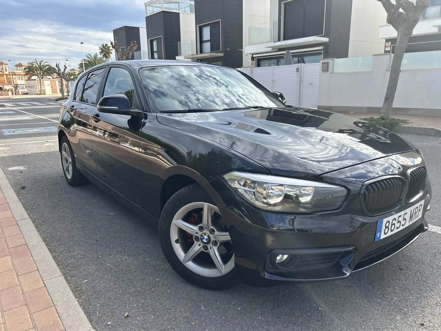 BMW 116 116d Advantage - 1