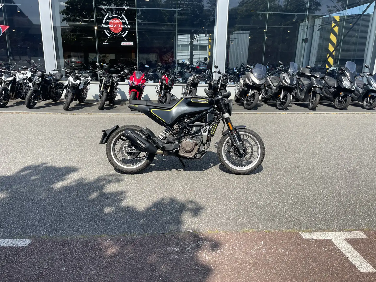 Husqvarna Svartpilen Nero - 1