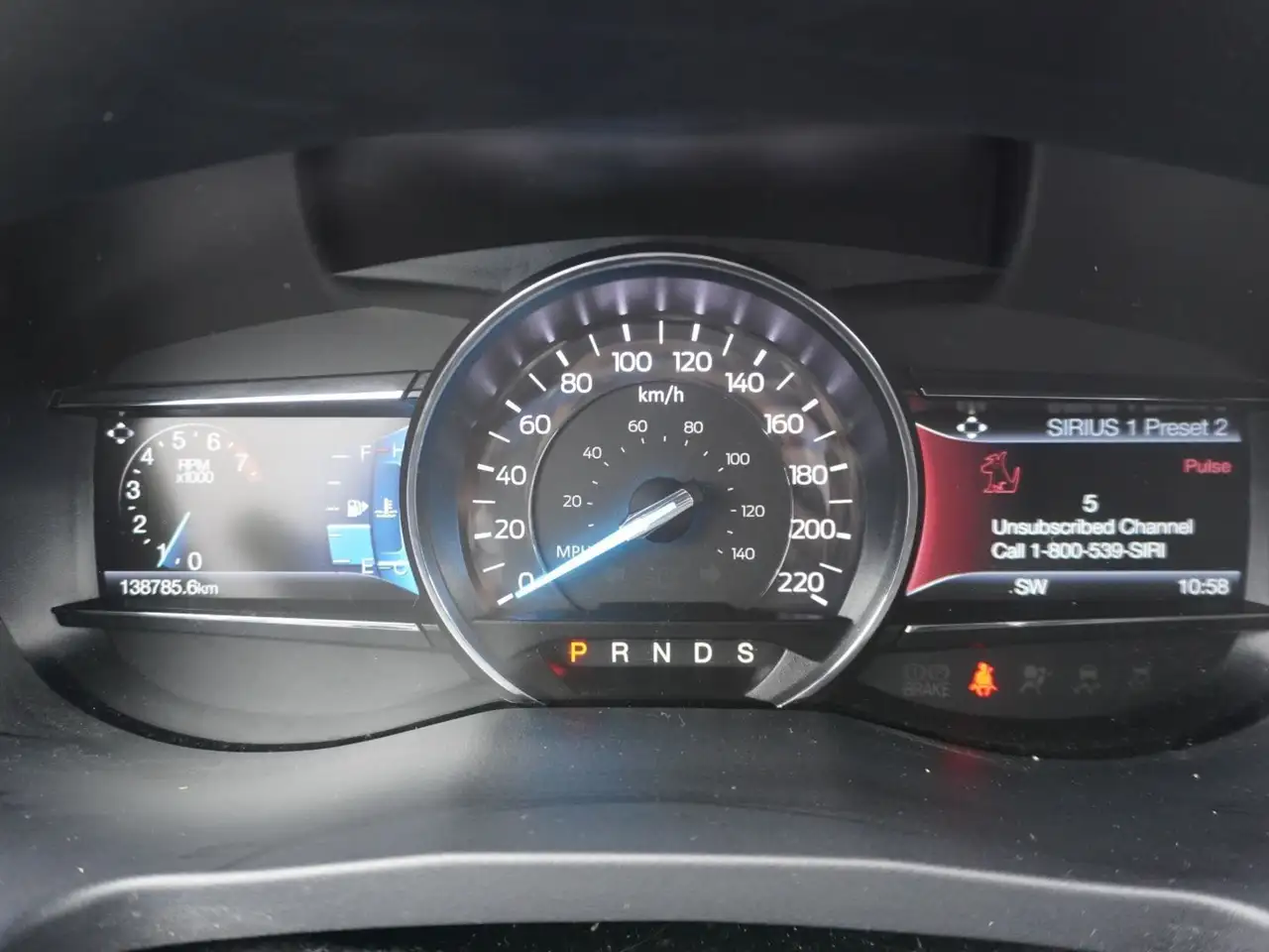 Ford Explorer снимка Ford Explorer