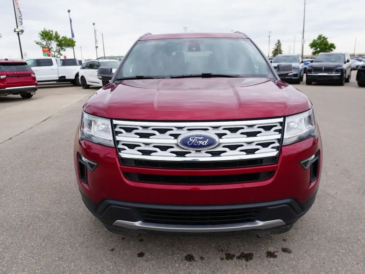 Ford Explorer снимка Ford Explorer