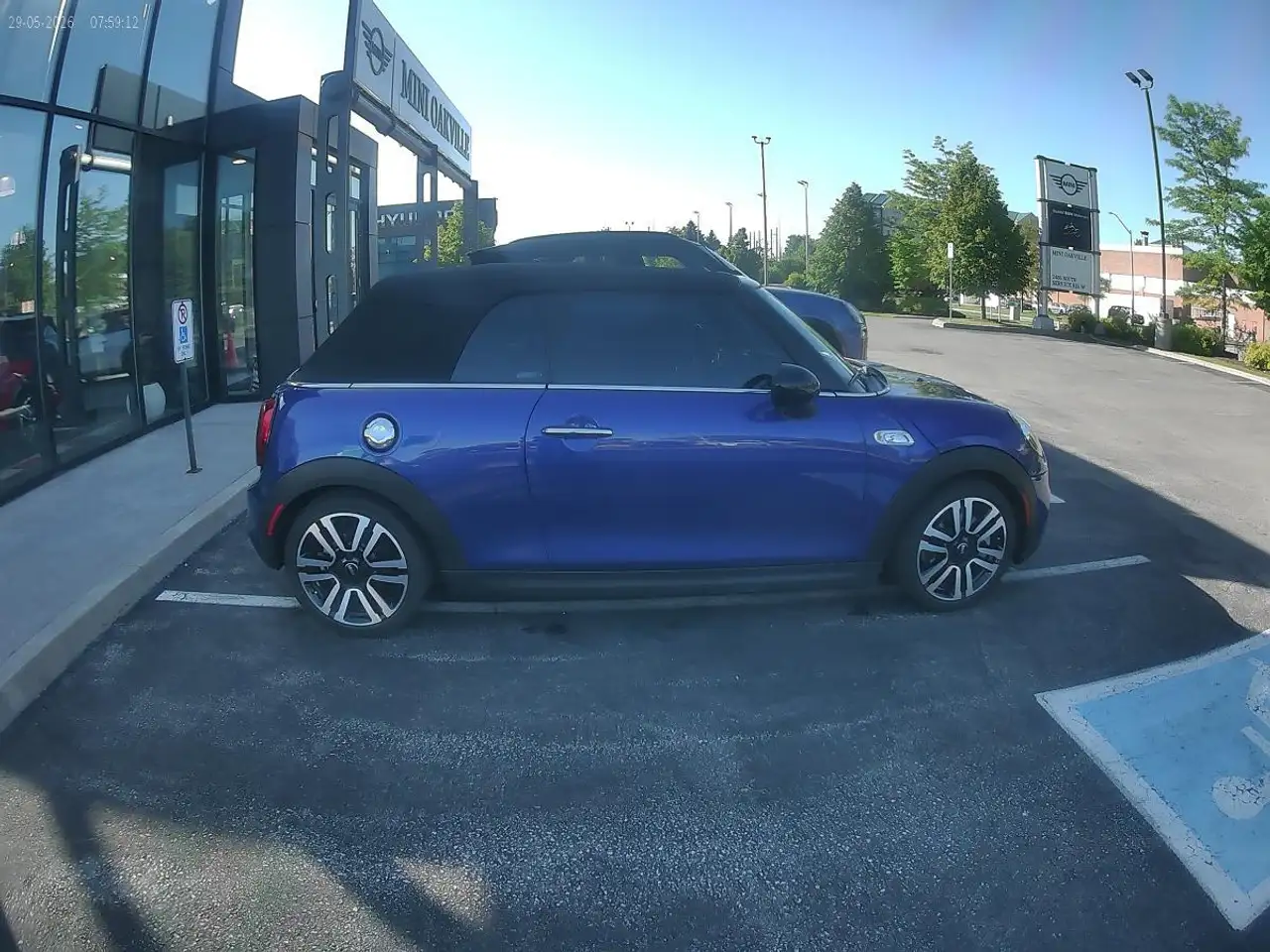 MINI Convertible photo MINI Convertible