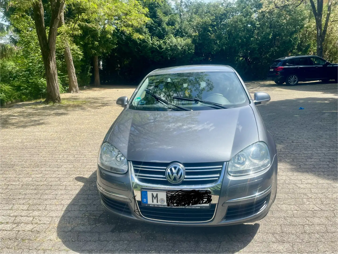 Volkswagen Jetta 1.6 Comfortline Grau - 1