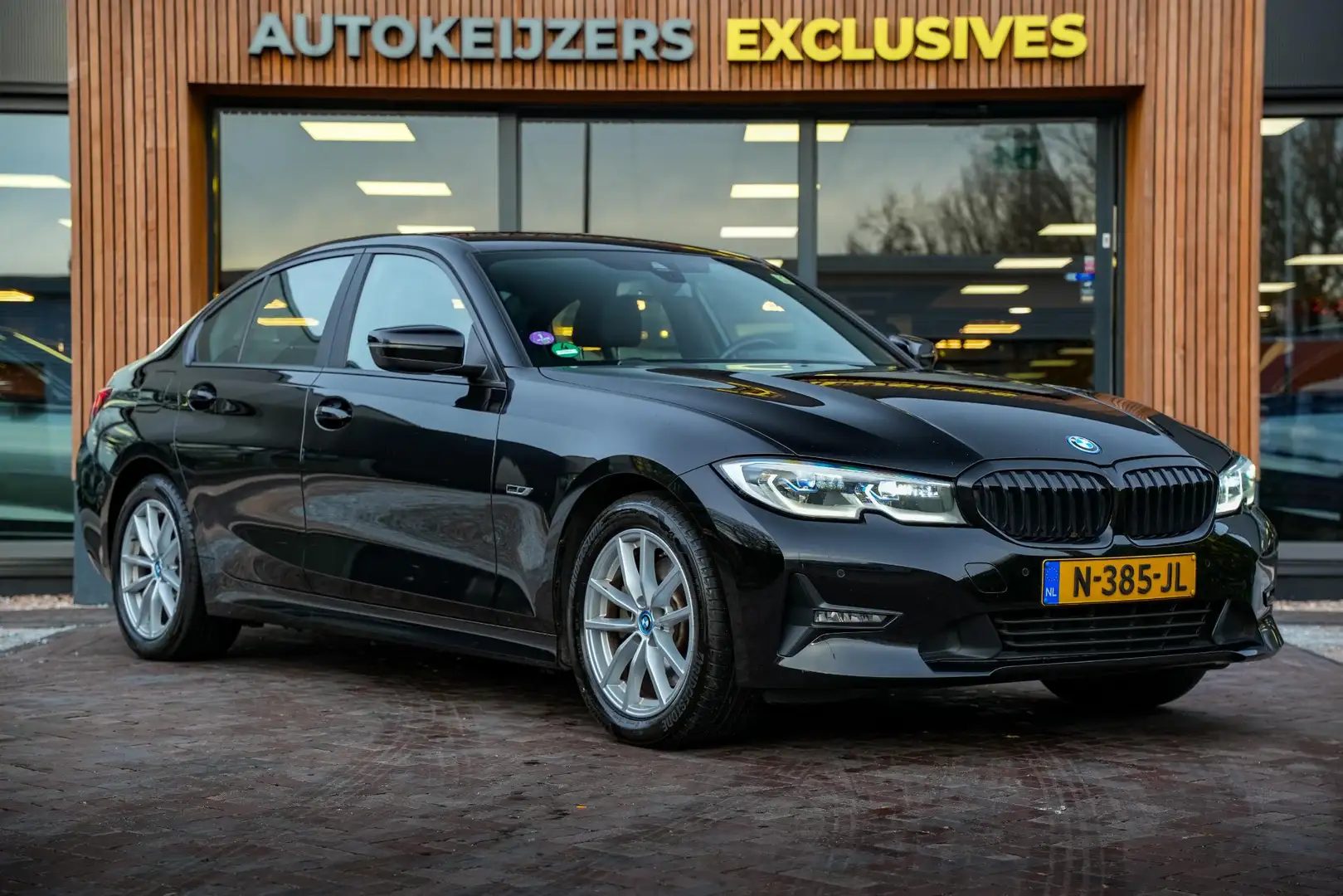 BMW 320 3-serie 320e Business Edition Plus Keyless Leder S Black - 1