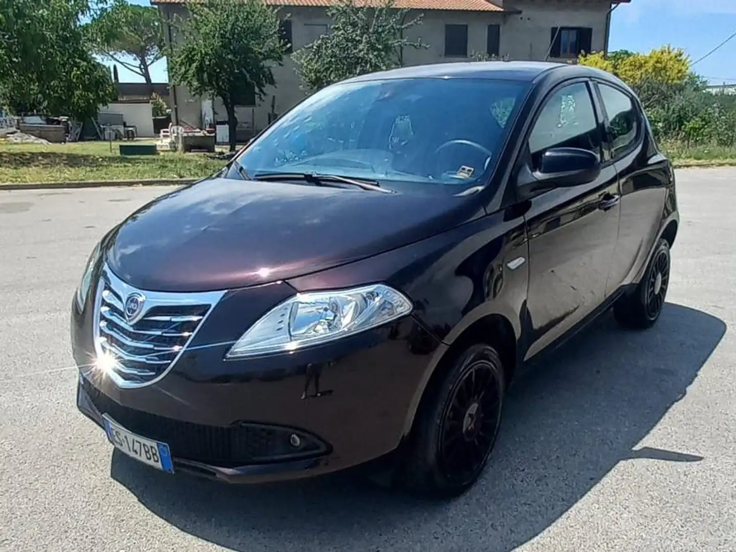 Lancia Ypsilon Ecochic Bi-Fuel Lilla - 1