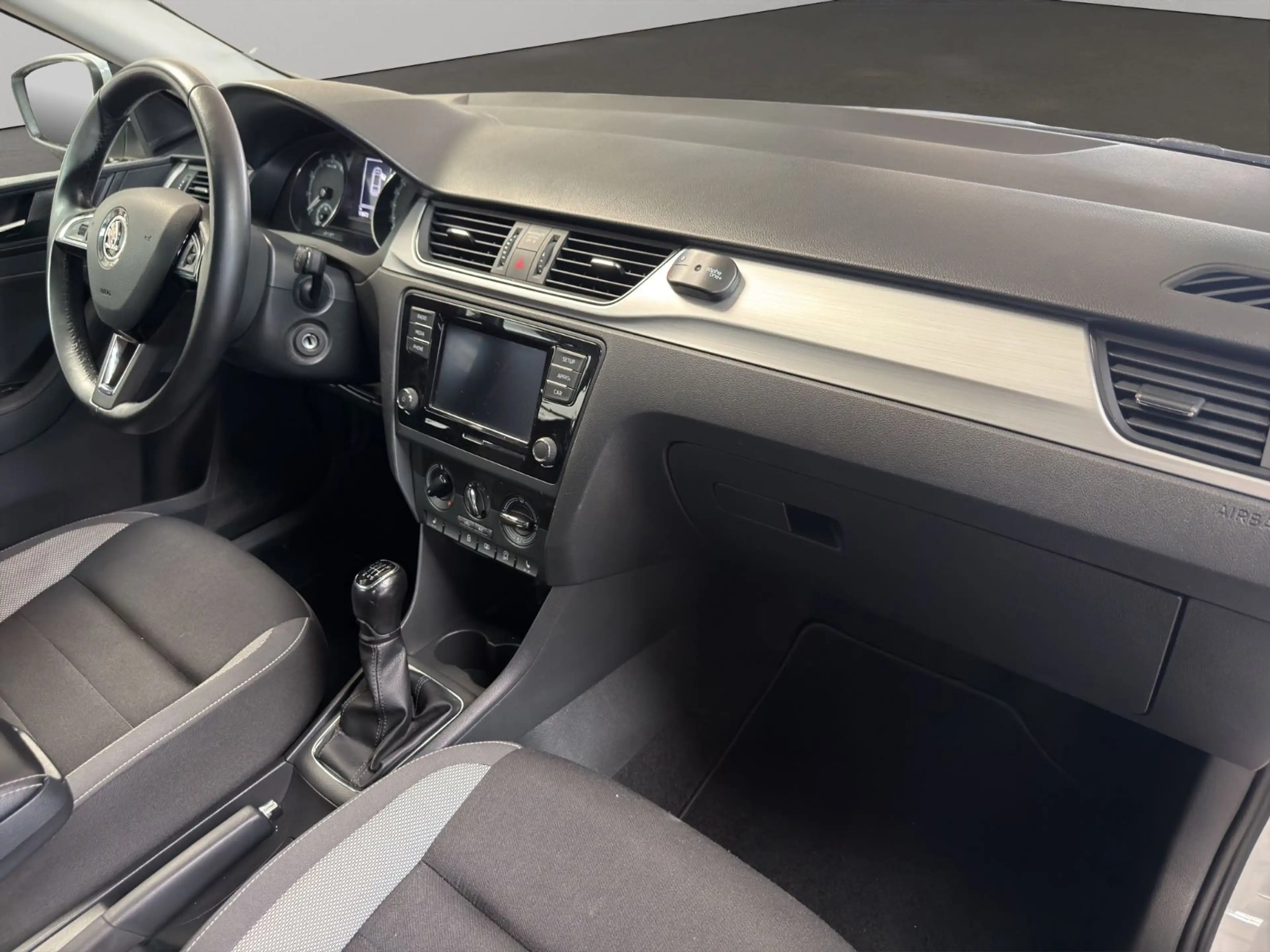 Skoda Rapid/Spaceback Spaceback SCHECKHEFT/SITZHZG/KLIMA/TÜV NEU — photo 12