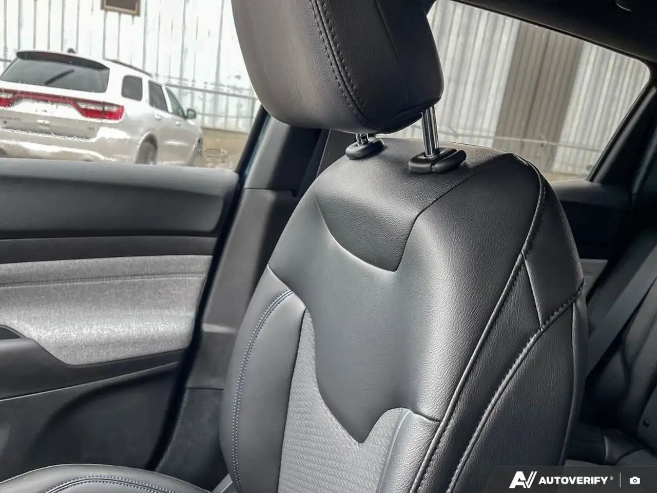 Jeep Compass photo Jeep Compass