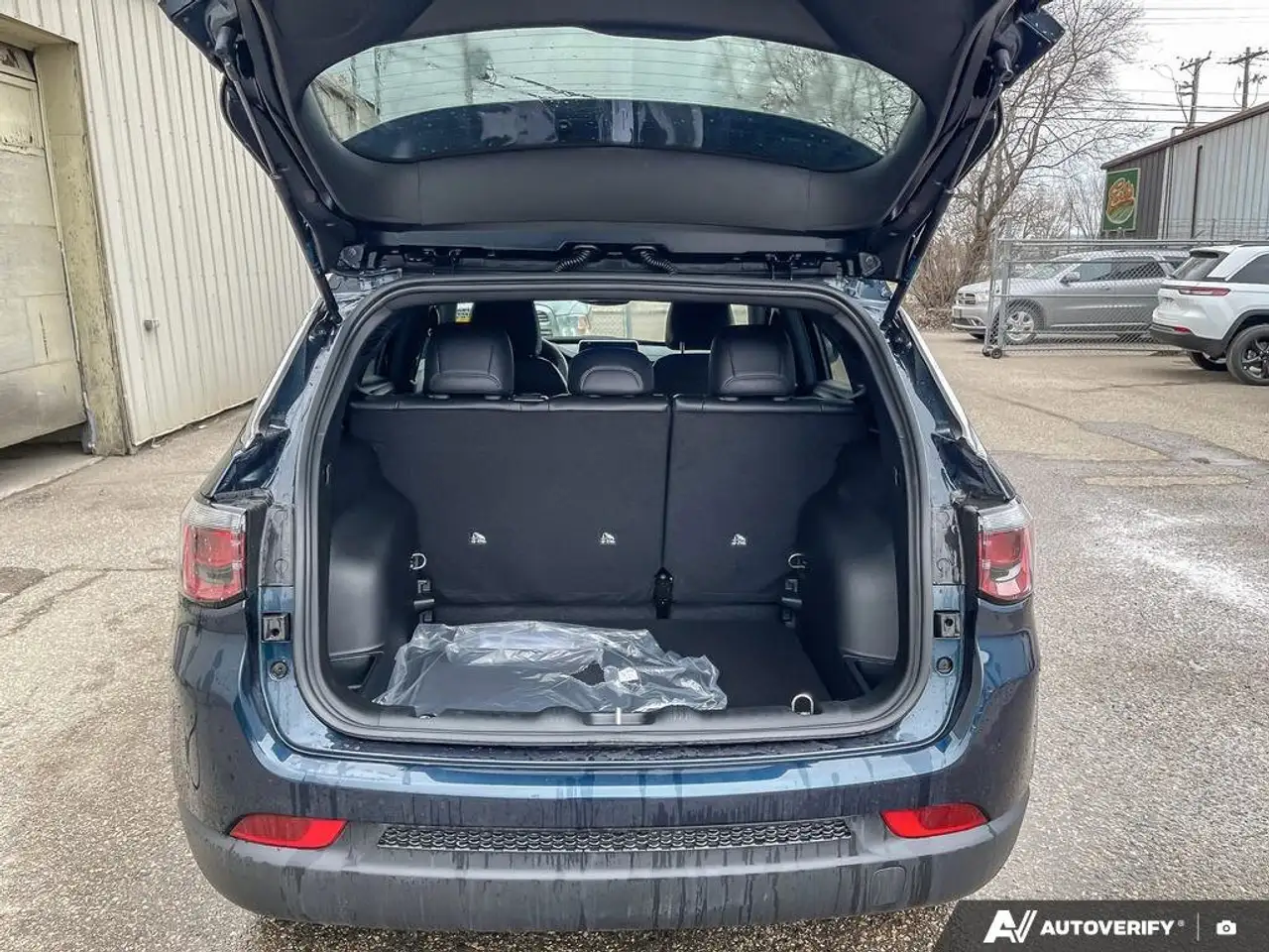 Jeep Compass photo Jeep Compass