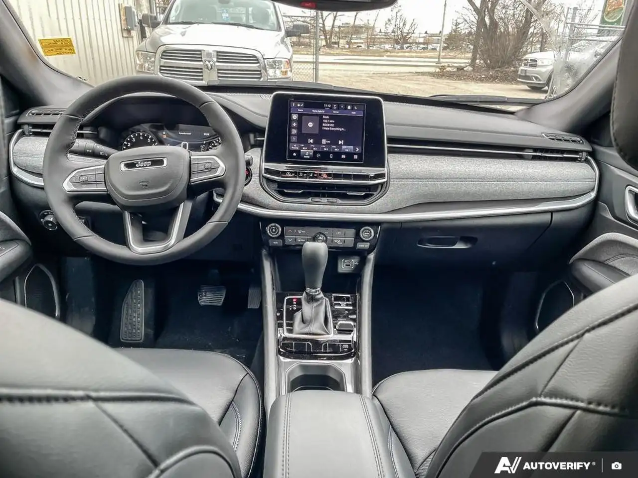 Jeep Compass photo Jeep Compass