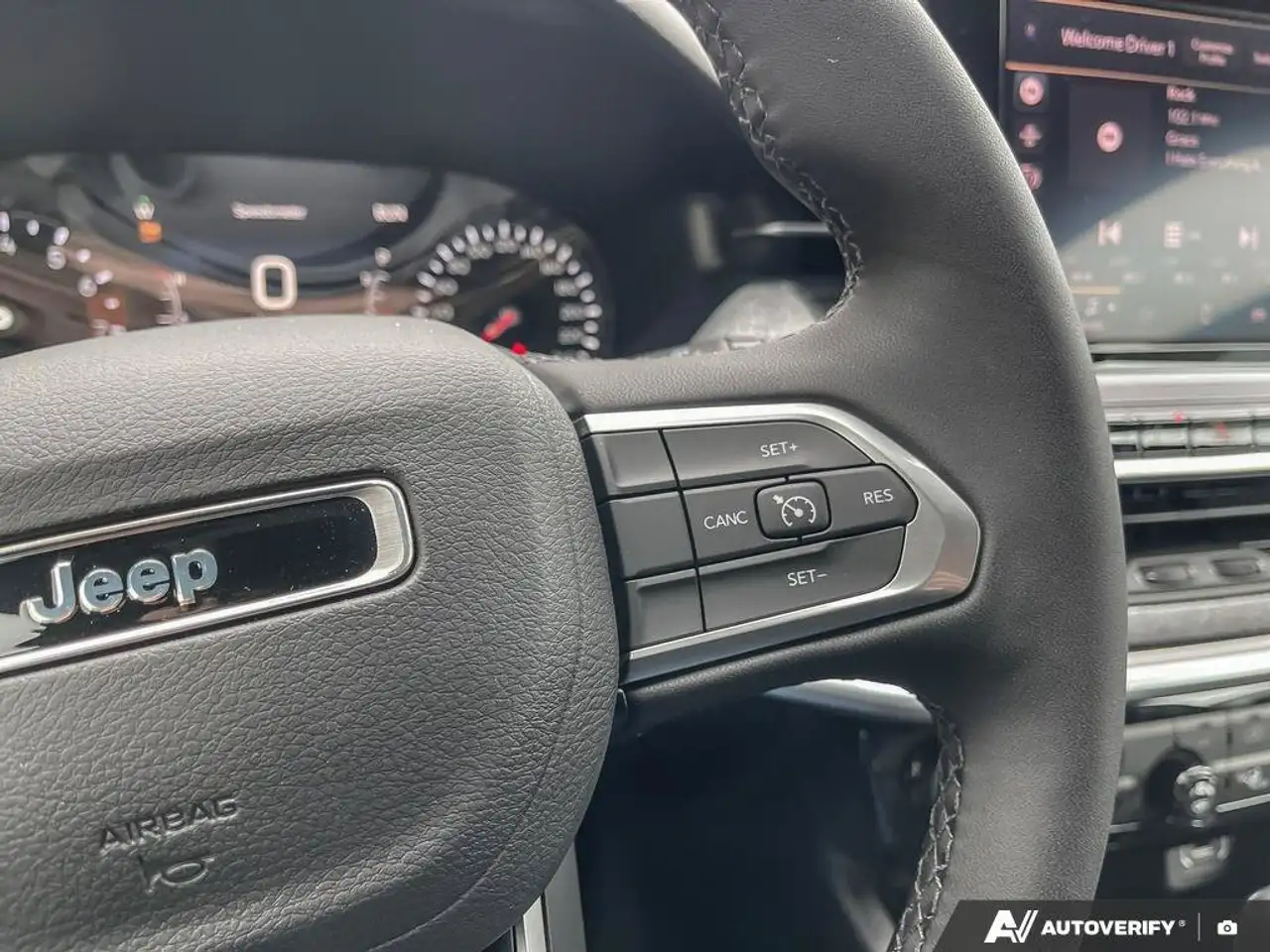 Jeep Compass photo Jeep Compass