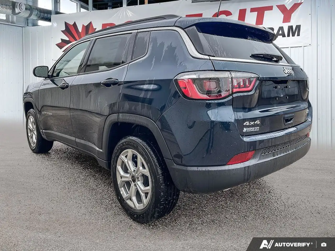 Jeep Compass photo Jeep Compass