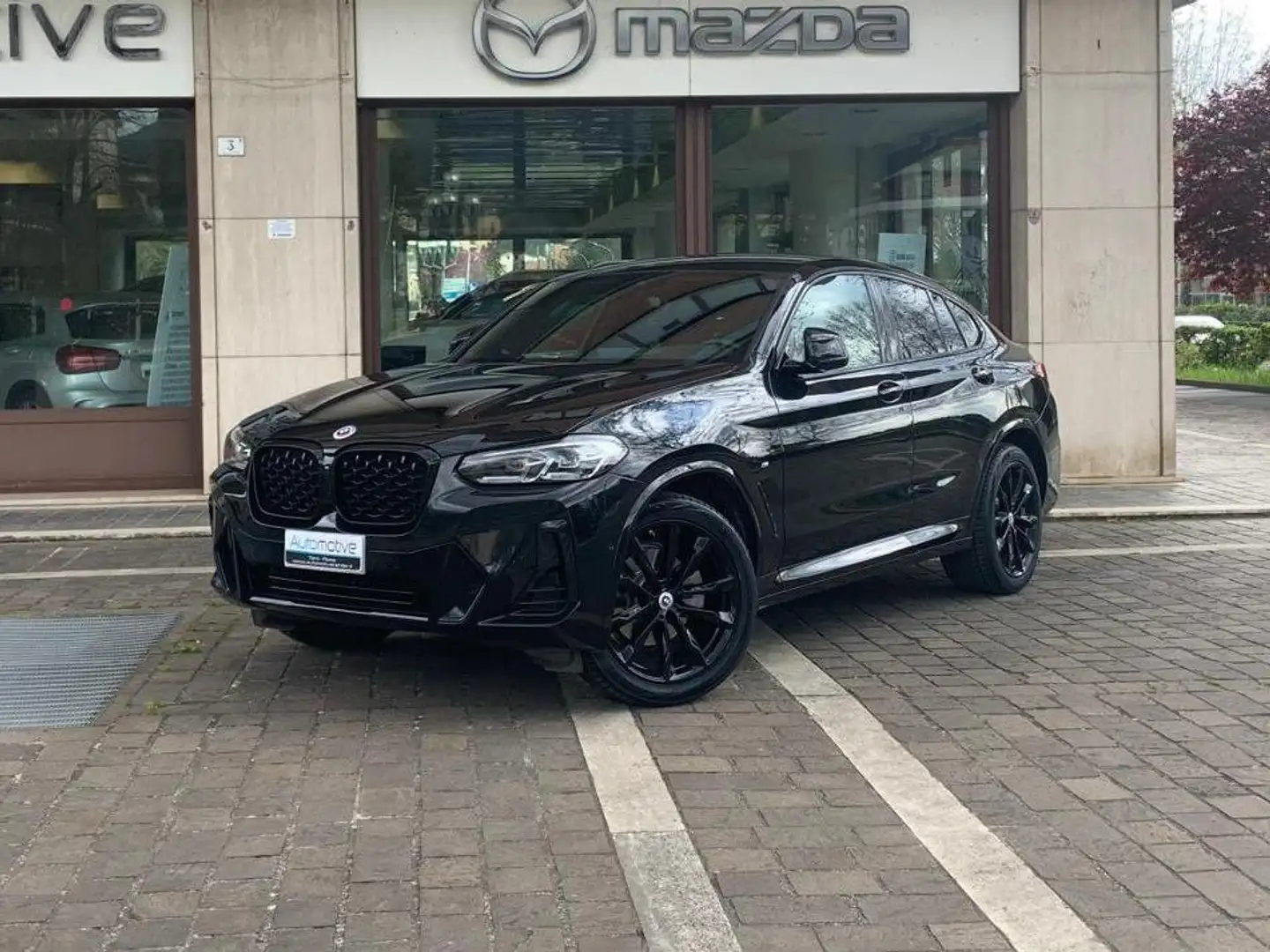 BMW X4 xDrive20d 48V Msport Fekete - 1