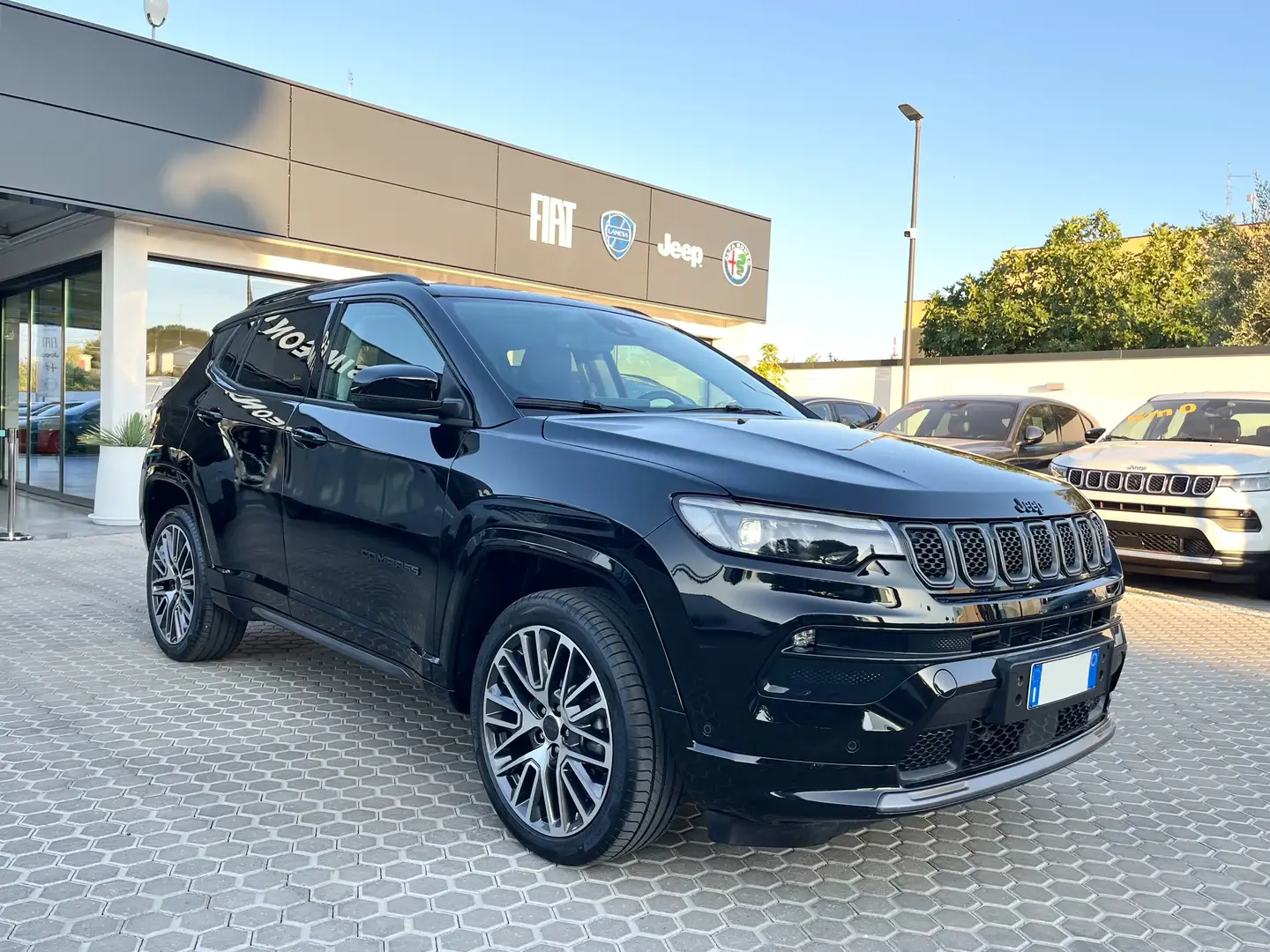 Jeep Compass Compass 1.5 turbo Mhev 130cv Summit Automatic DCT Noir - 2