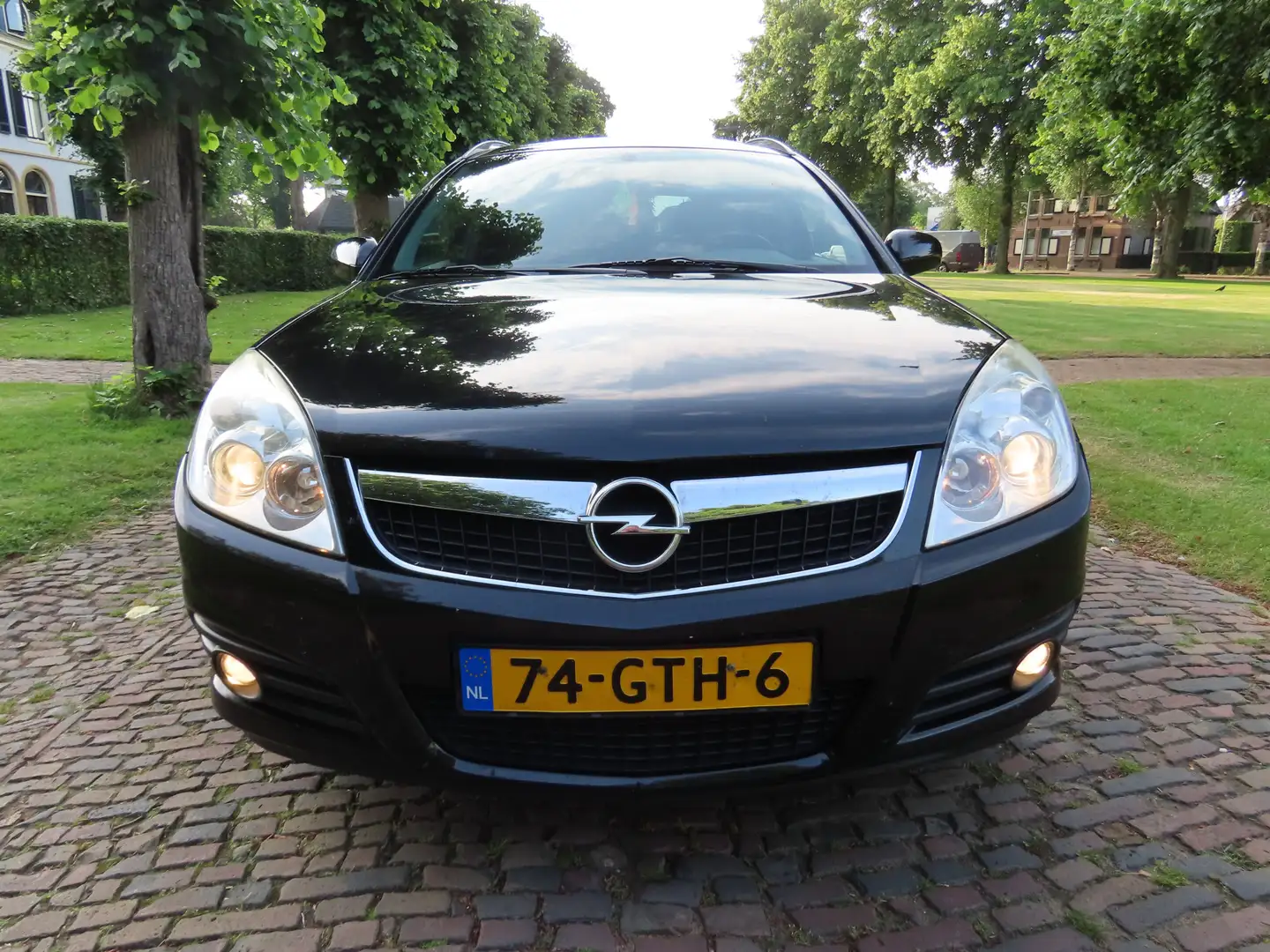 Opel Vectra Wagon 1.8-16V Business Ecc Cruisecontrol Leer/Stof Noir - 2