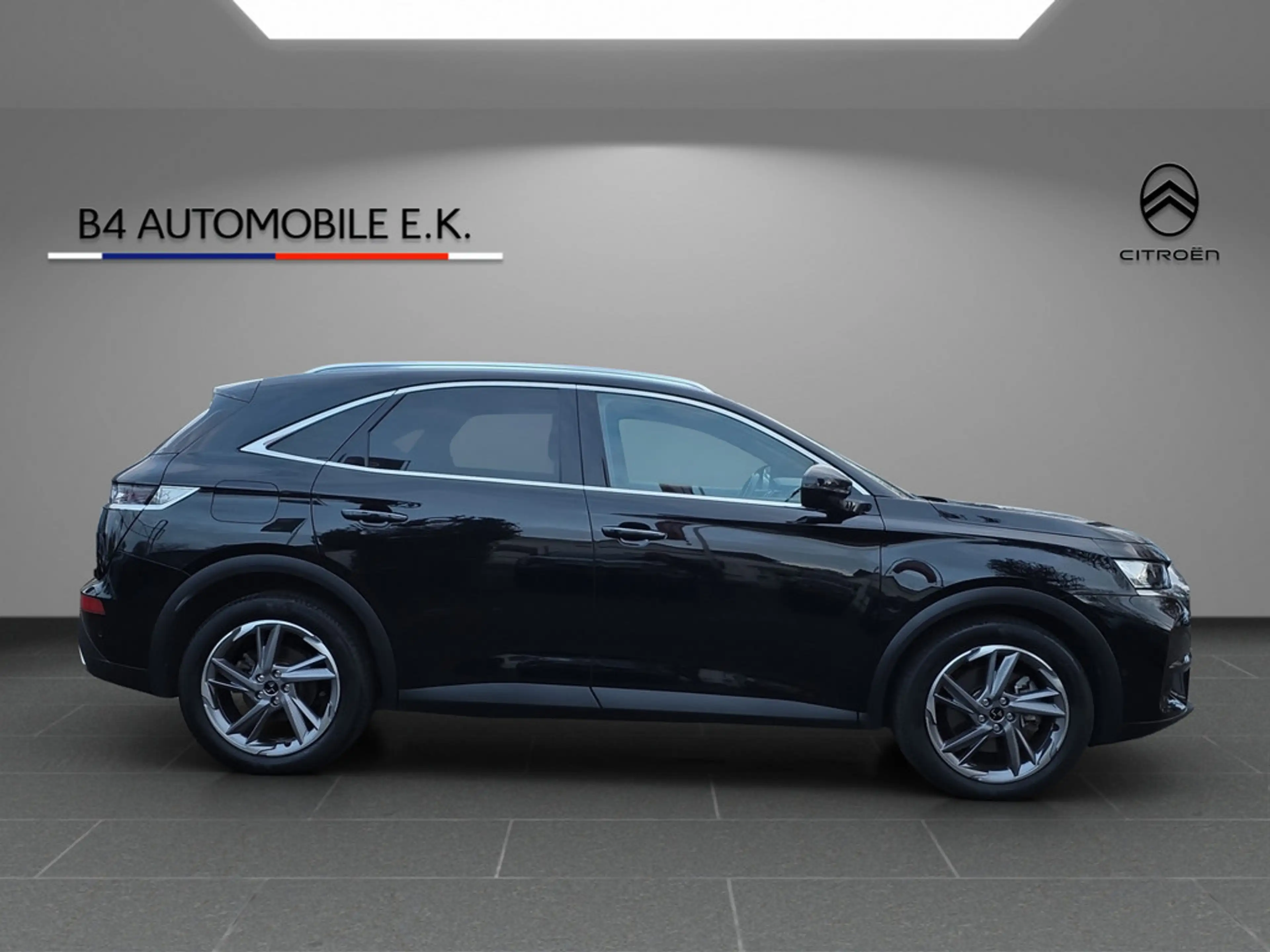 DS Automobiles DS 7 1.6 E-Tense 225 Grand Chic — photo 4