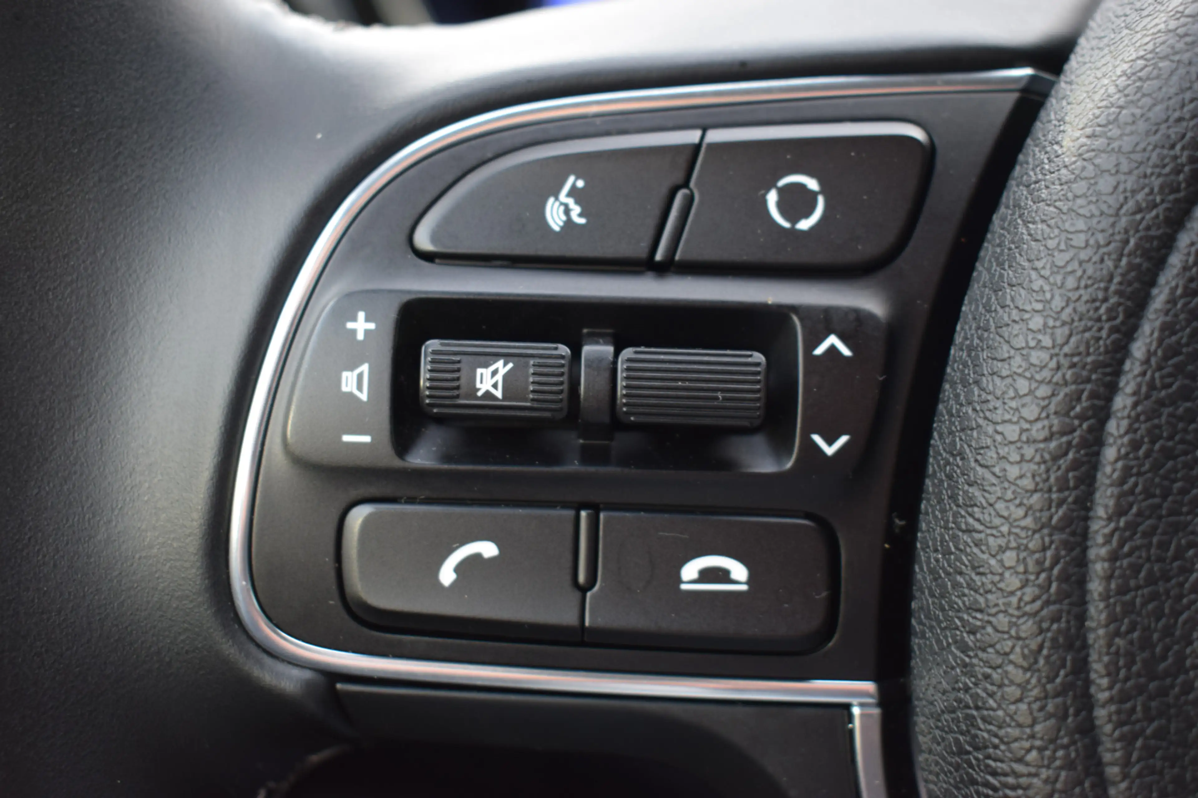 Kia Niro 1.6 GDi Hybrid DynamicLine | Navi | PDC | LED | Ad — photo 13