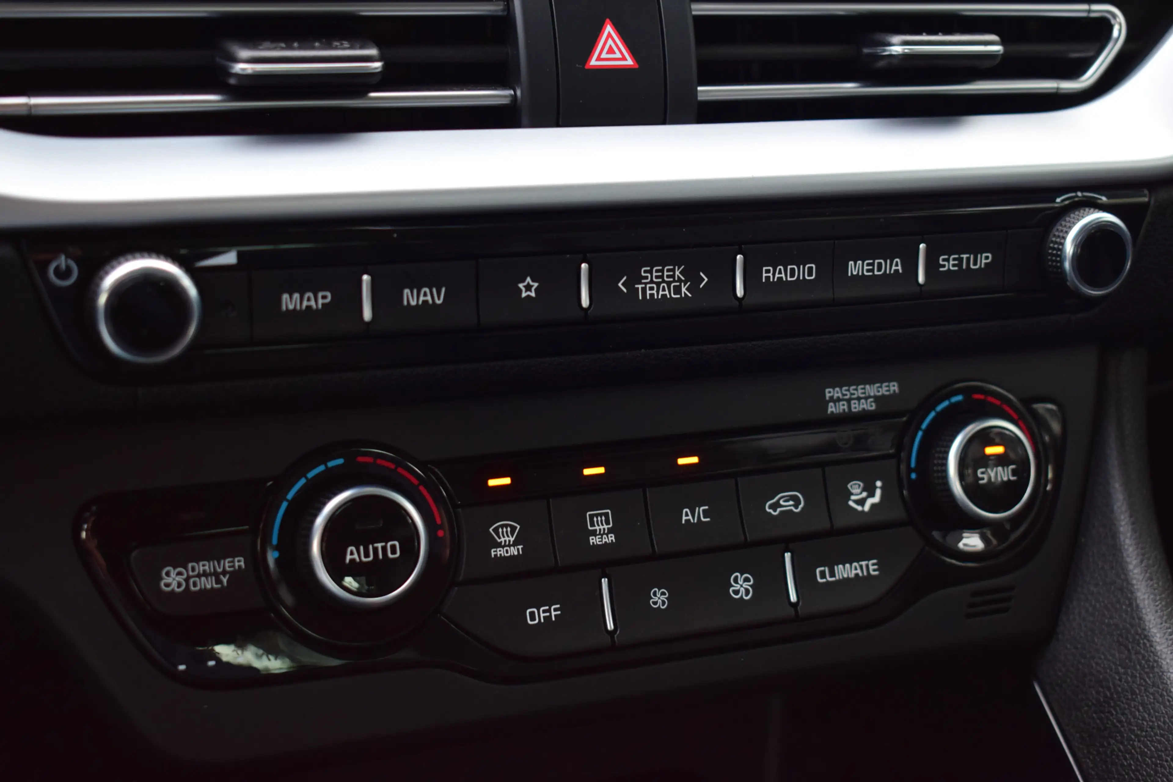 Kia Niro 1.6 GDi Hybrid DynamicLine | Navi | PDC | LED | Ad — photo 18