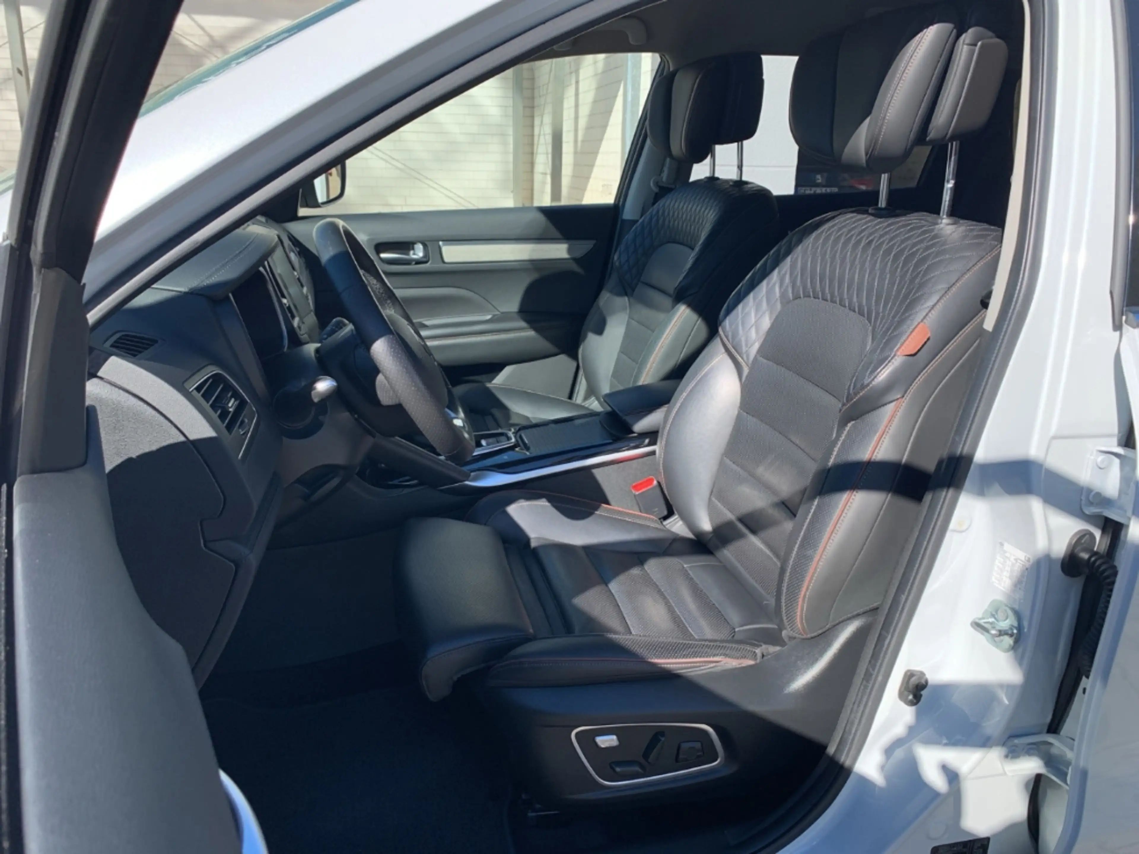Renault Koleos INITIALE PARIS TCE 160 EDC Initiale Paris NAVI+KLI — photo 9