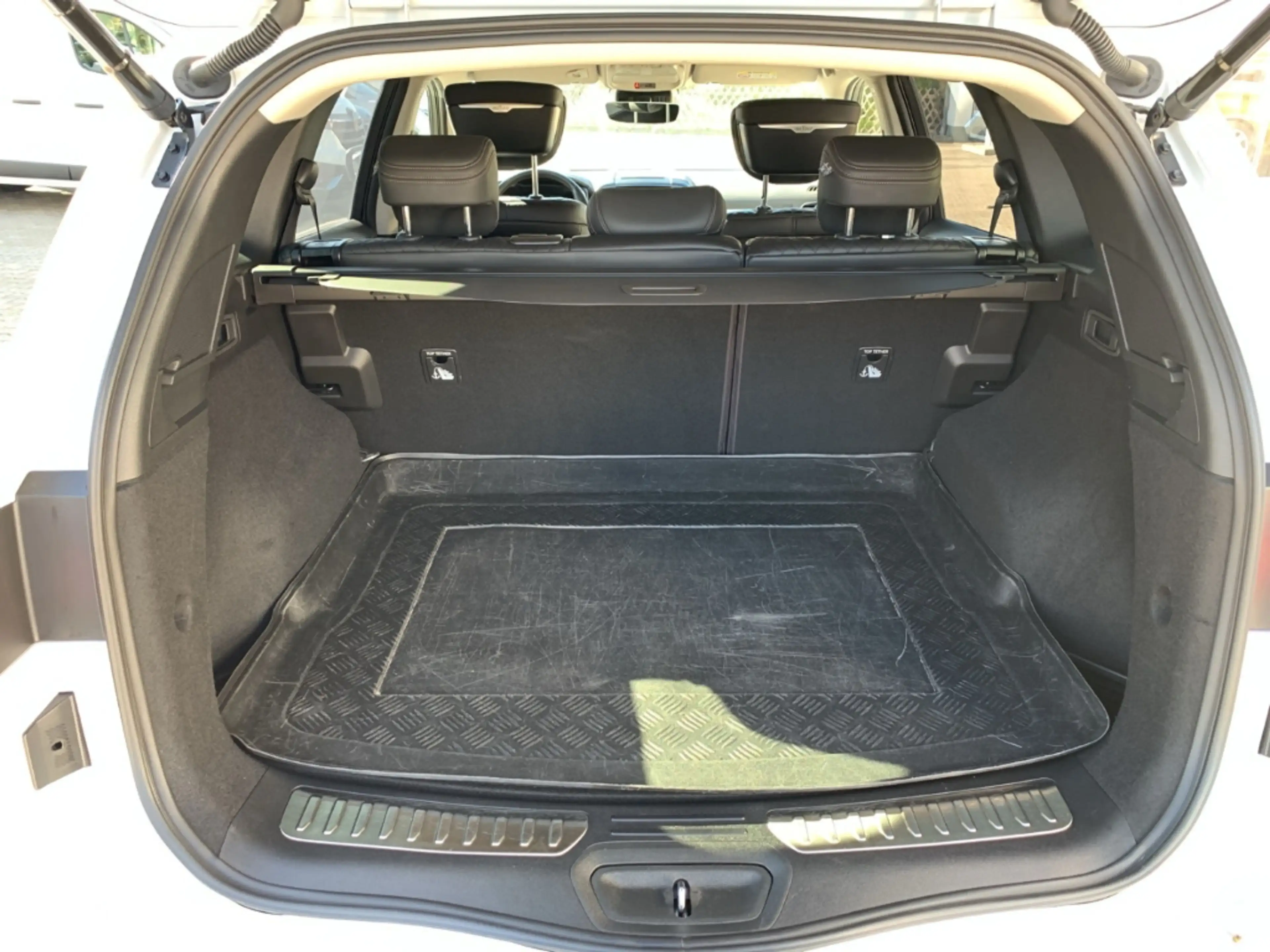 Renault Koleos INITIALE PARIS TCE 160 EDC Initiale Paris NAVI+KLI — photo 12