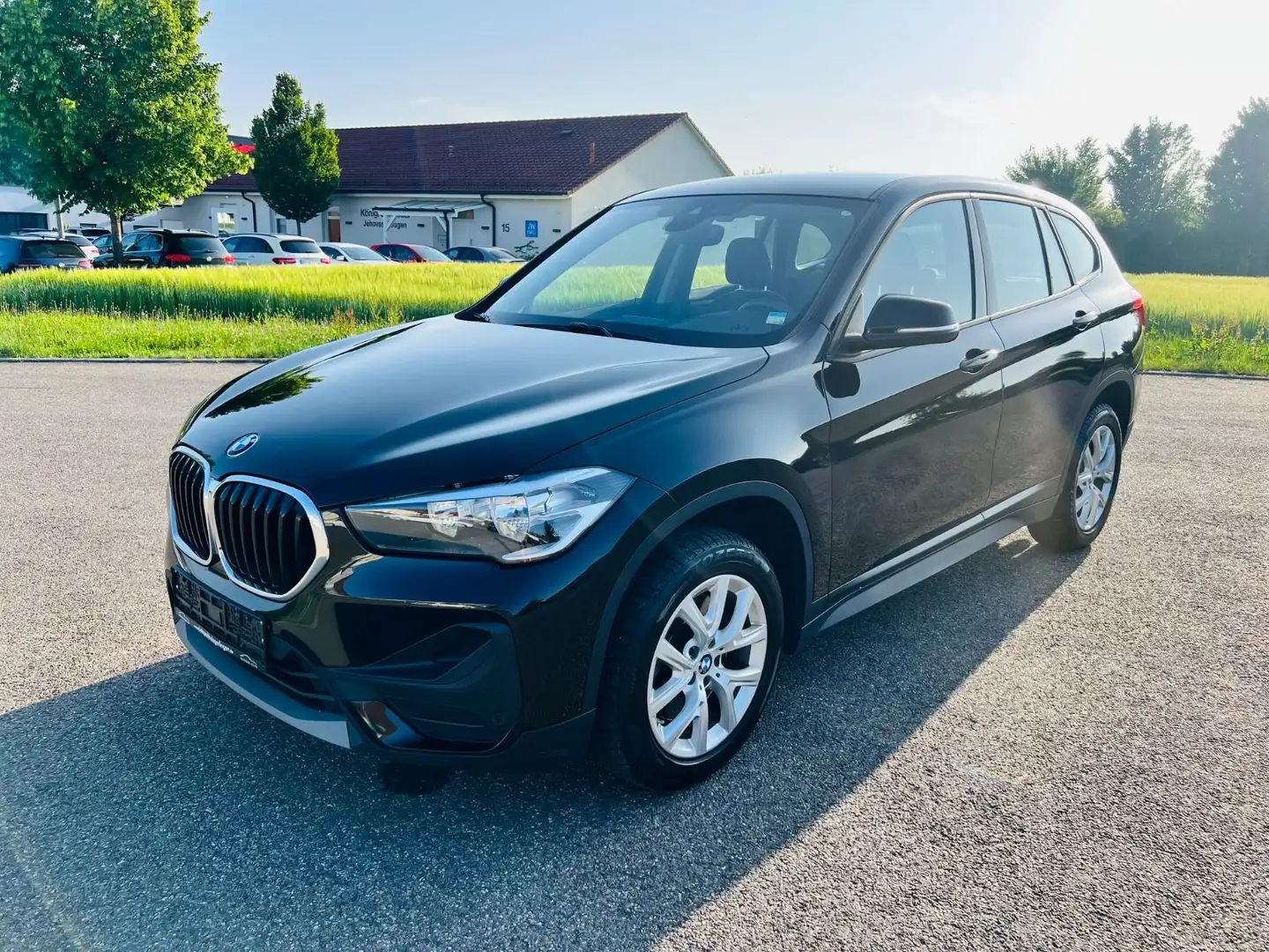 BMW X1 xDrive 20 d Advantage*AUTOMATIK*NAVI*1.HAND* Noir - 1