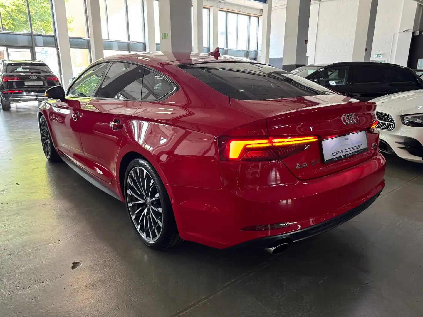 Audi A5 SP QUATTRO 3X S-LINE BLACK EDITON COMPETITION Rojo - 2