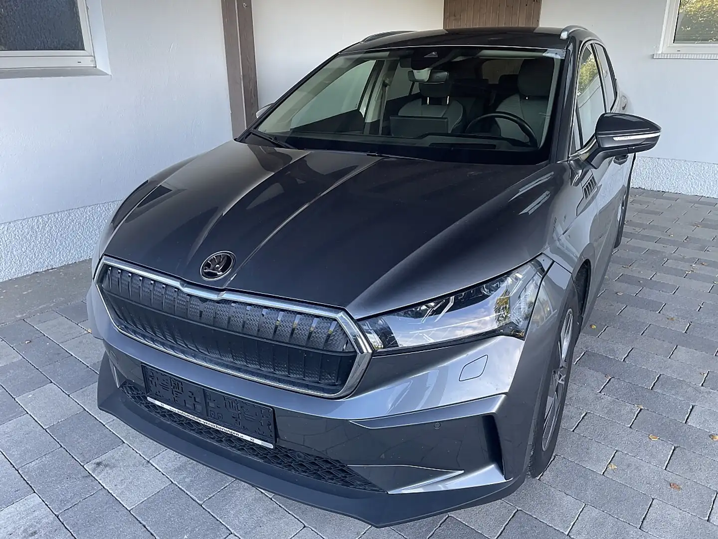 Skoda Enyaq iV 80 82kWh-94%SOH-AHV-MATRIX LED-WÄRMEPUMPE-HE... Grau - 2