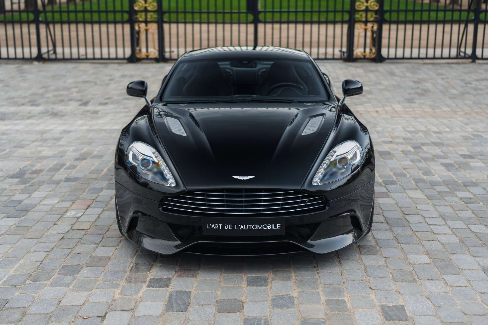Aston Martin Vanquish Coupé V12 Touchtronic 3 -  - Joinsteer - #3