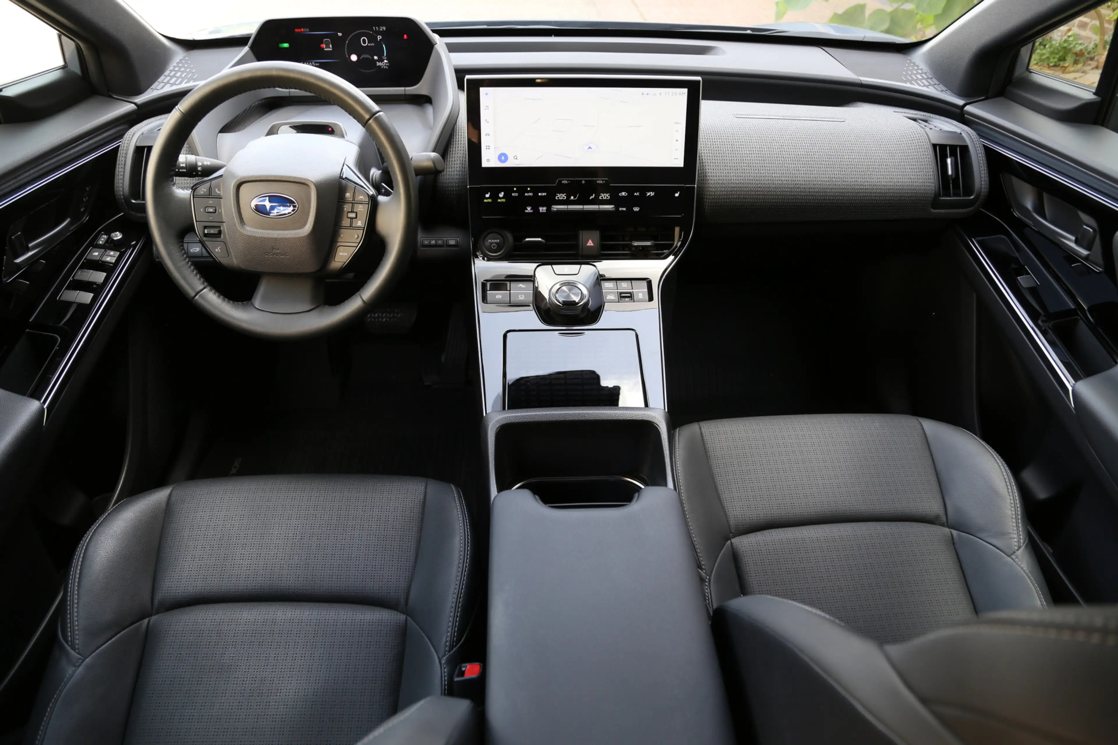 Subaru Solterra Sky Package 71 kWh Panorama Leer ACC 360view Harma — photo 5