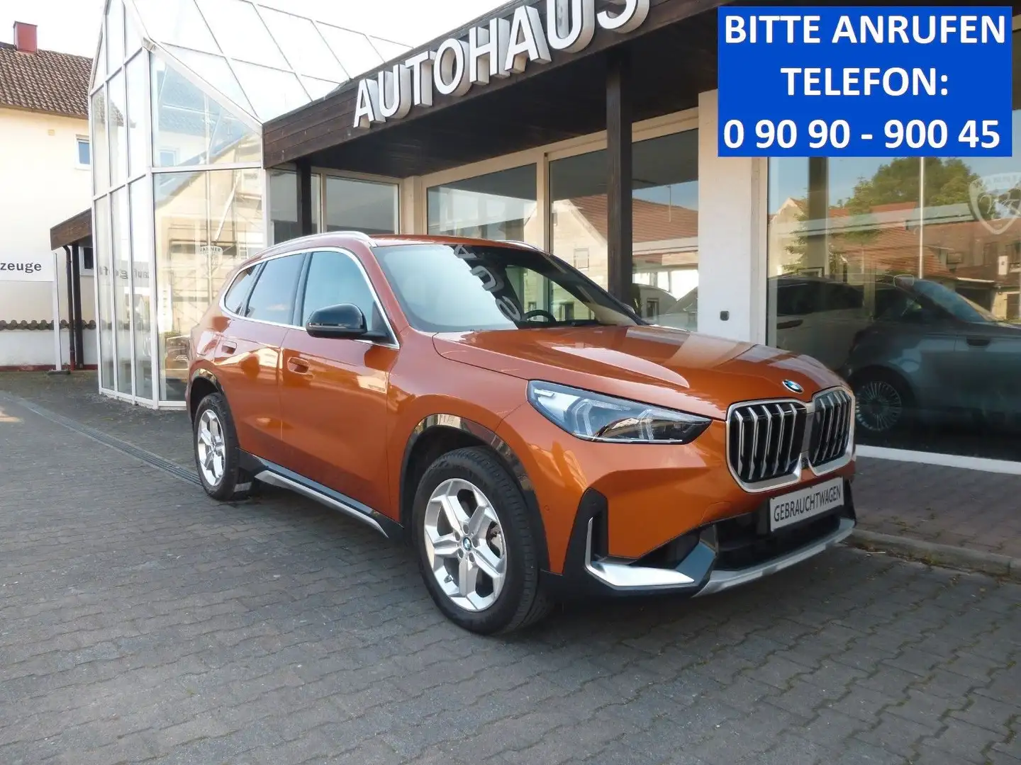 BMW X1 xDrive23i xLine *Innovationspaket*Anhängkuppl Orange - 1
