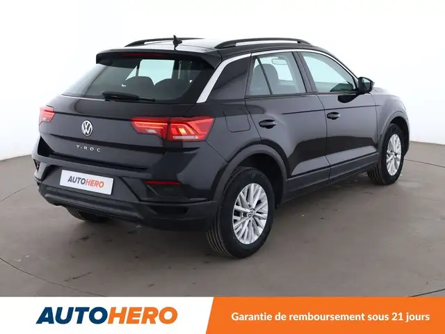 Volkswagen T-Roc view 6