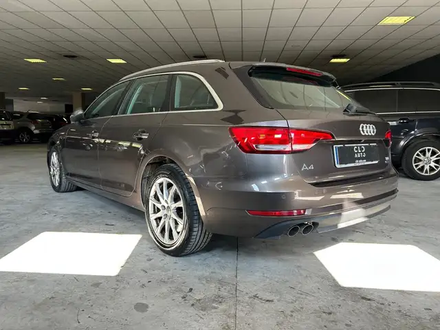 Audi A4 view 2