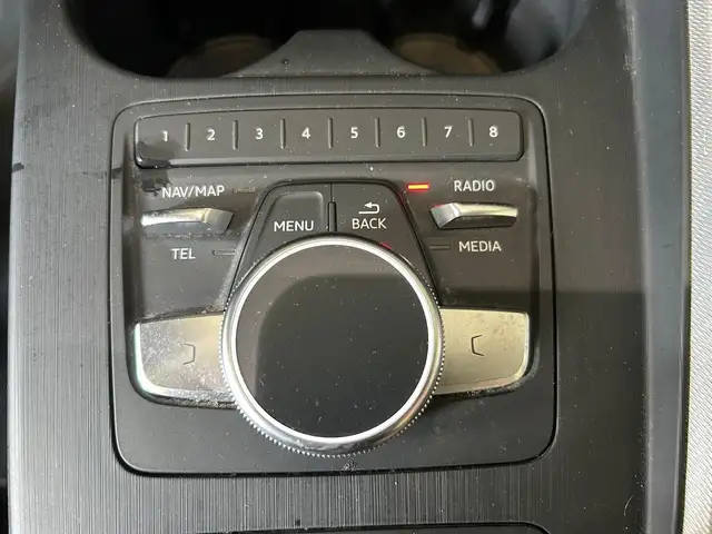 Audi A4 view 15