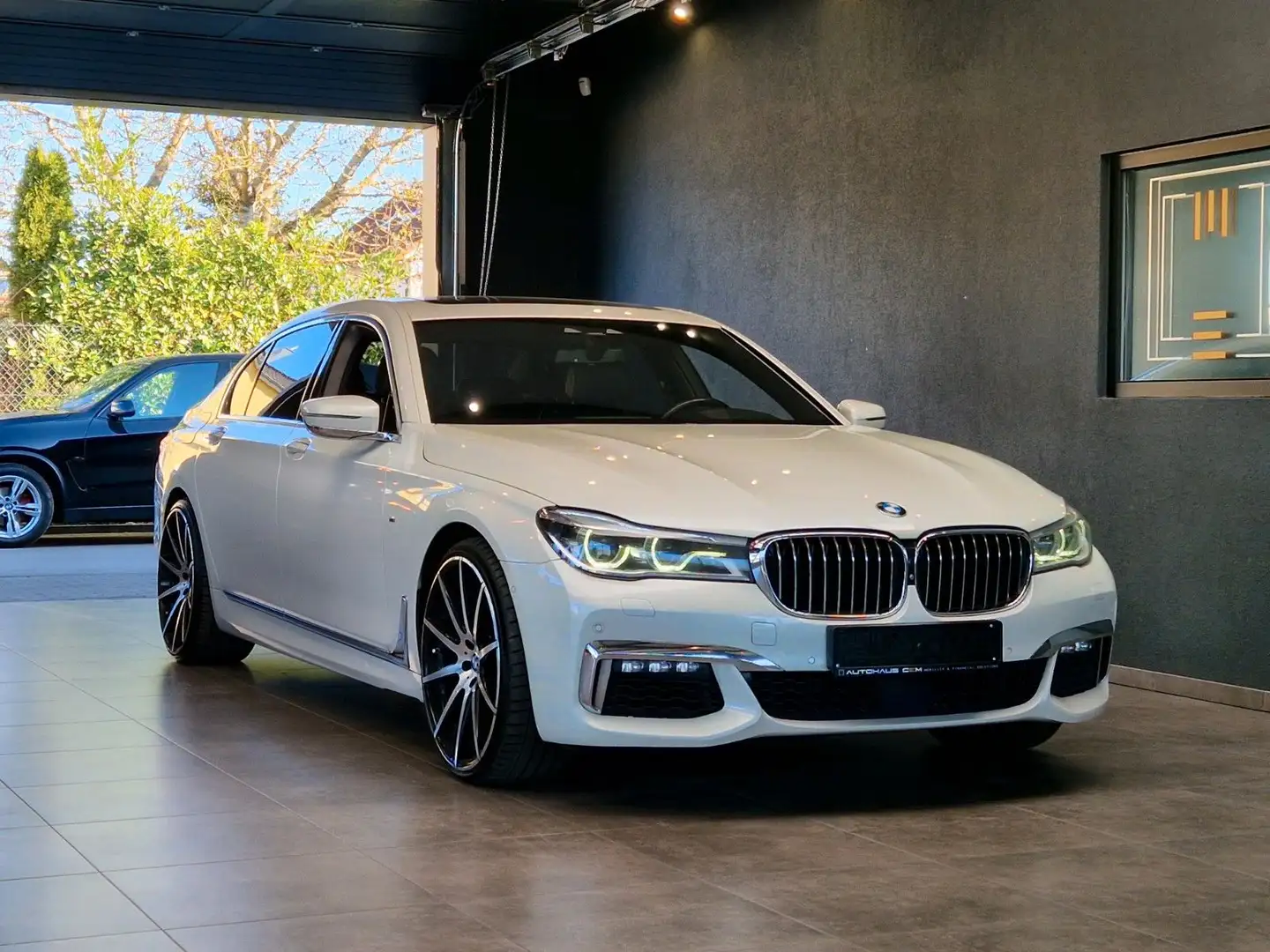 BMW 750 Ld xDrive M Sport*Laser*Head Up*360°Kamera* Blanc - 1